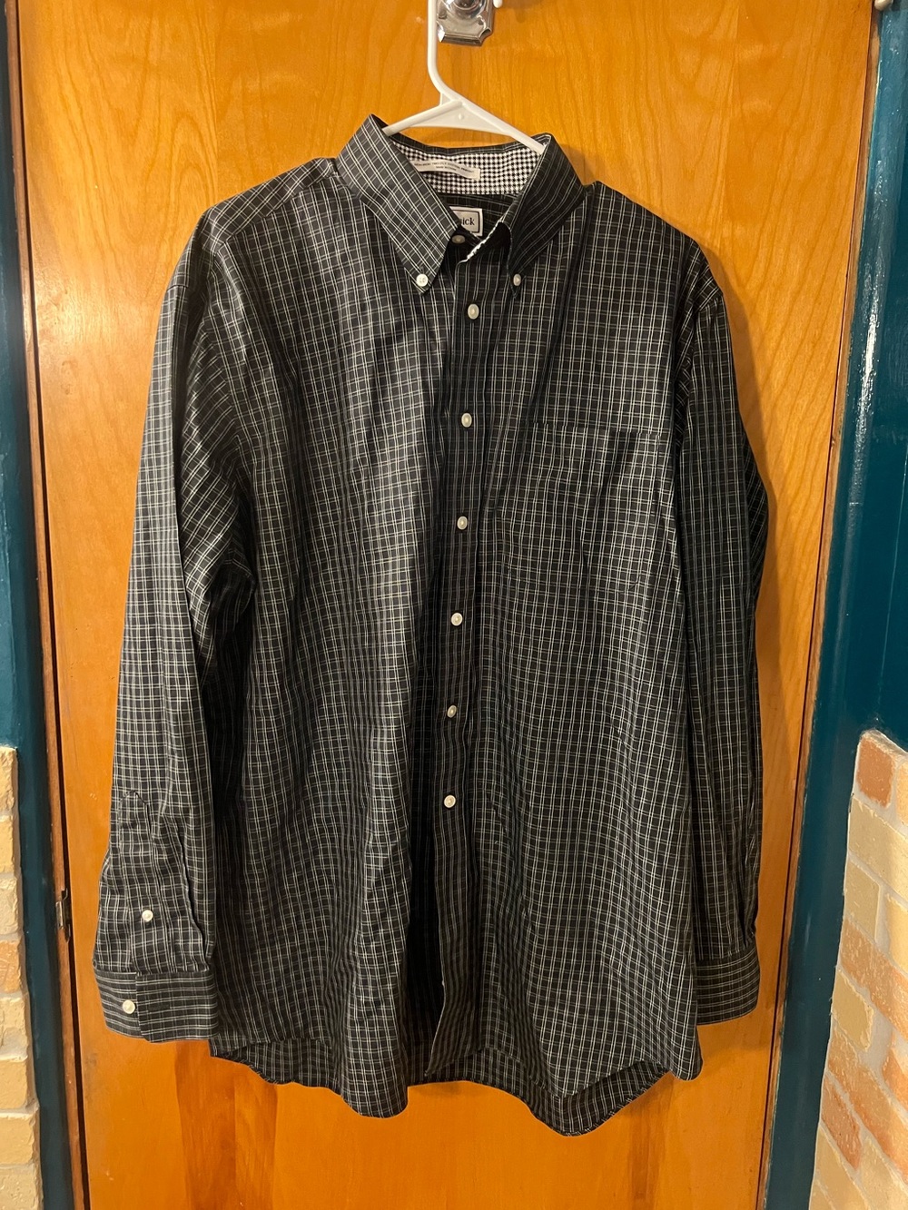 Paul Fredrick Men's Black and Gray Plaid Button-Down Shirt